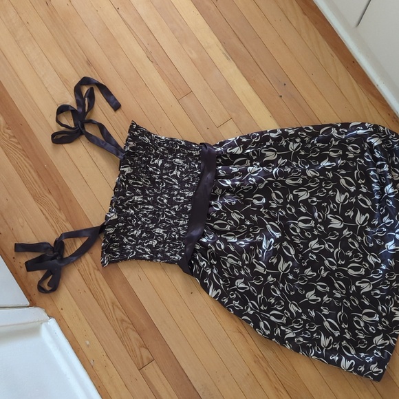 🆕 satin floral print brown mini dress - Picture 7 of 7